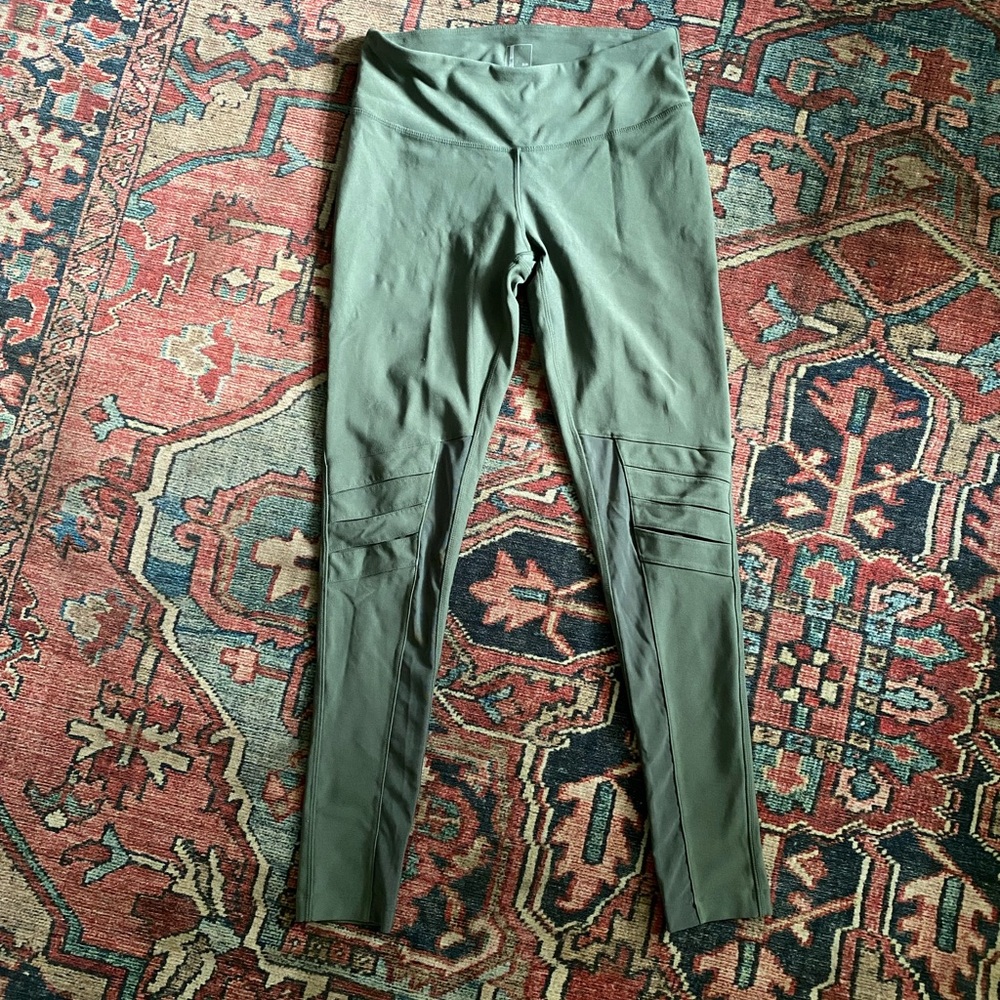 mondetta army green leggings with sheer cut out
